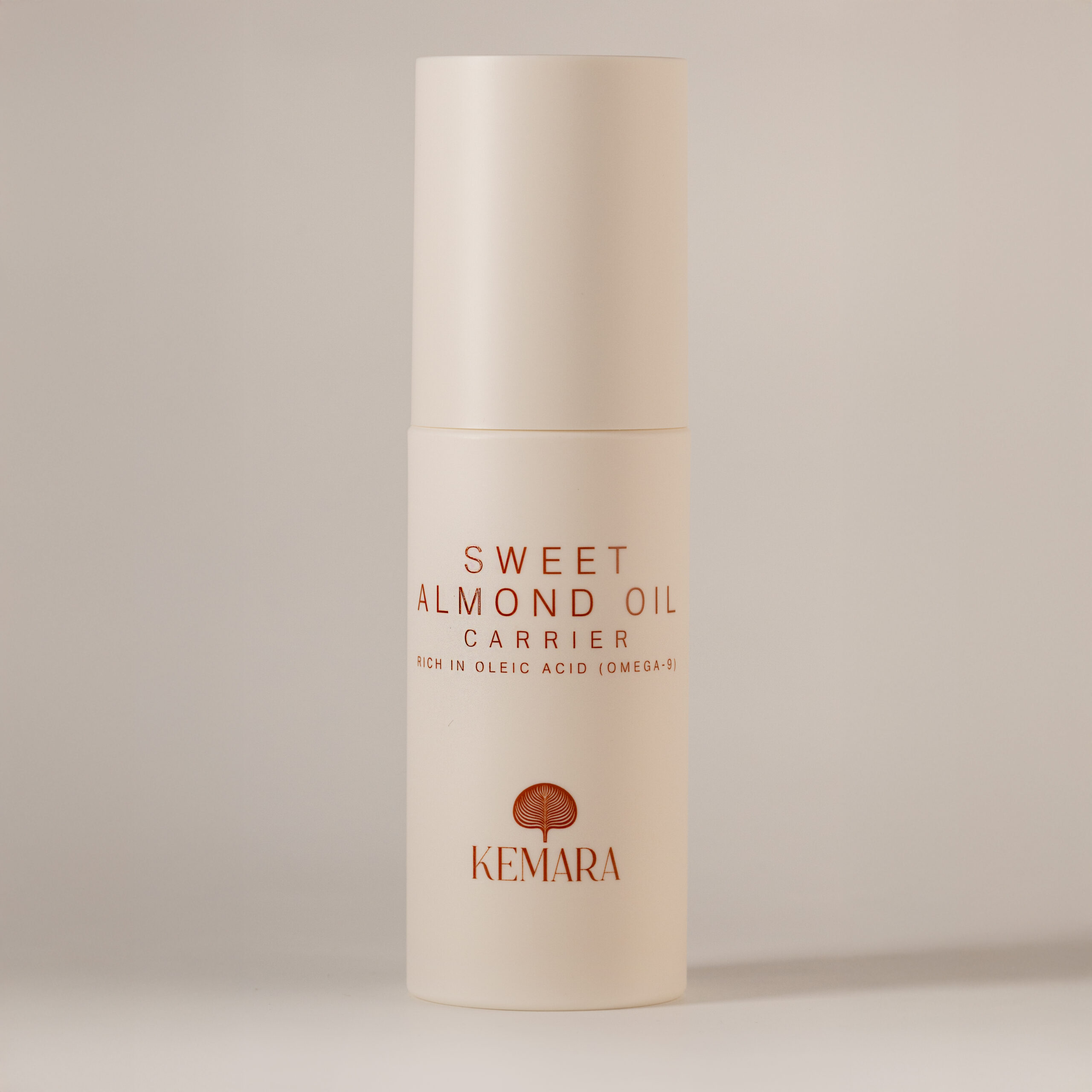 Sweet Almond Oil (Prunus Amygdalus Dulcis)